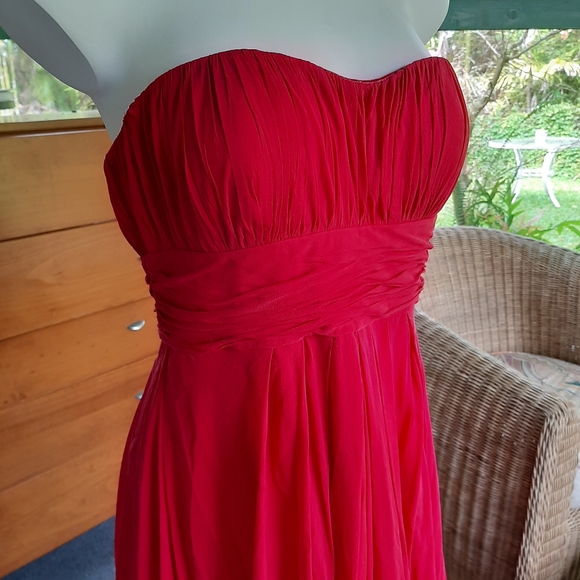 Aidan Mattox Red gown size 8 preowned - Picture 11 of 14